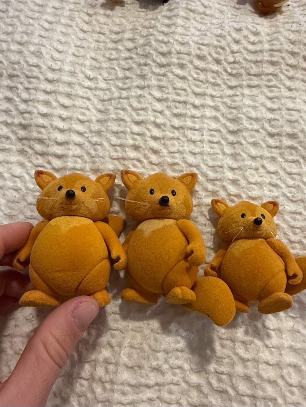 Woodzeez Small Orange Flocked Fox Figurines